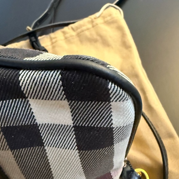 Burberry Peyton Crossbody - Picture 6 of 9